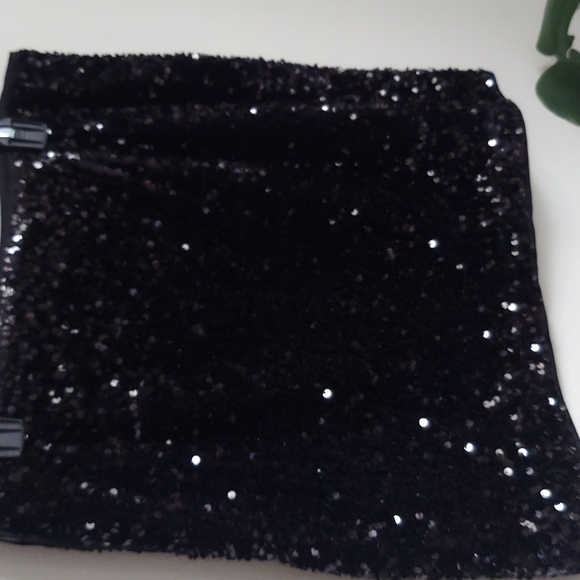 H&M sequined skirt - Picture 2 of 7